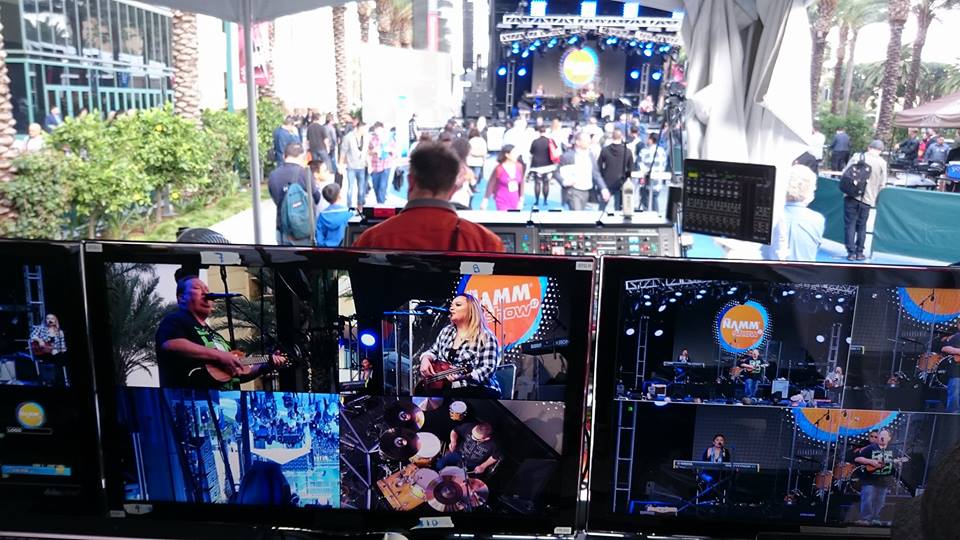 kmu-100 at grand plaza stage